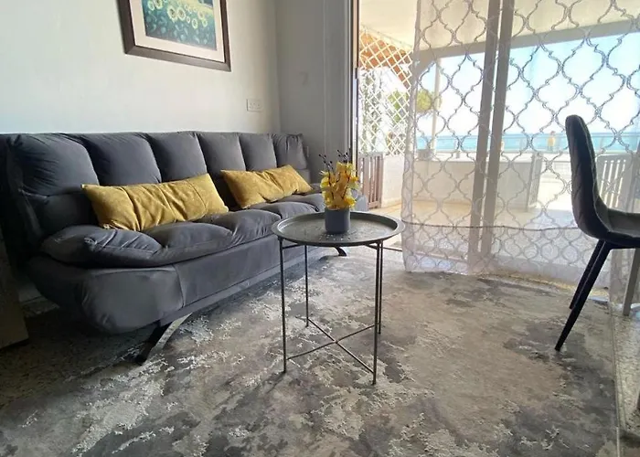 Mackenzie By The Sea One Bed Ground Floor *