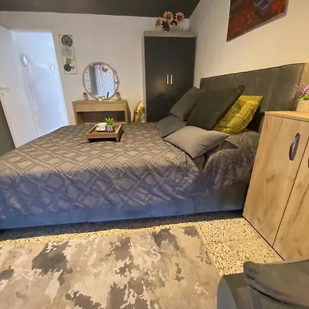 Mackenzie By The Sea Apartment Larnaca