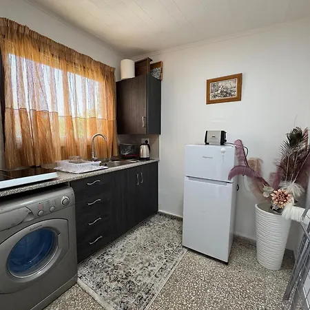 Mackenzie By The Sea One Bed Ground Floor Apartment