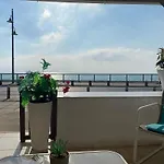 Mackenzie By The Sea One Bed Ground Floor * 라르나카