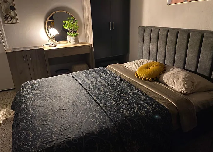 Mackenzie By The Sea One Bed Ground Floor アパート *